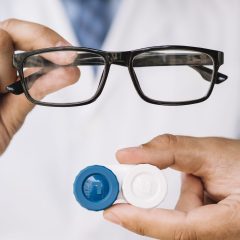 glasses vs contact lenses